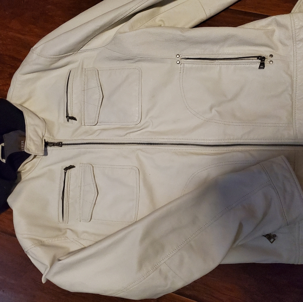 Leather jacket with hoddy  inbeded